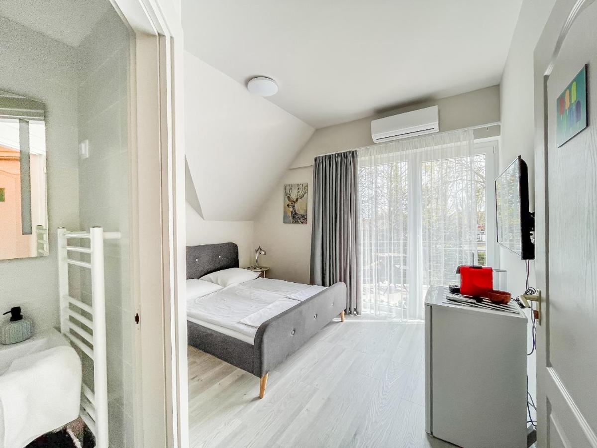 Villa 21 Boutique Rooms 巴拉顿诺尔马迪 外观 照片